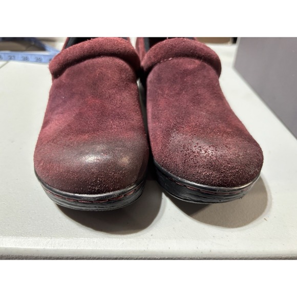 B.O.C. Born Concept Clogs 8.5 Burgundy Wine Corduroy Fabric Slip On Comfort - Picture 3 of 6